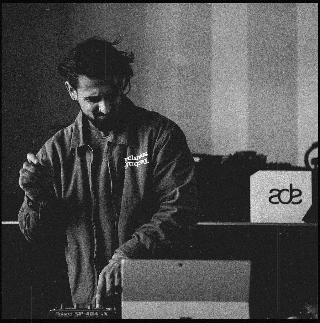 Radio / live context
